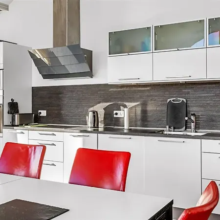 Rudolf - 95m From The Sea By Interhome *