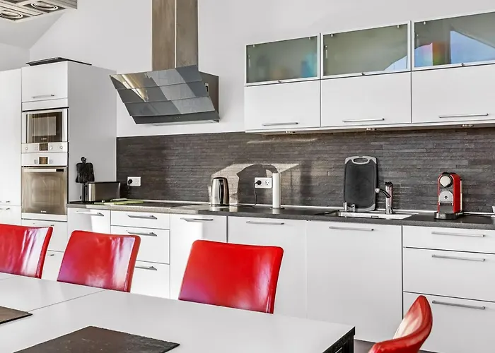 Rudolf - 95m From The Sea By Interhome *